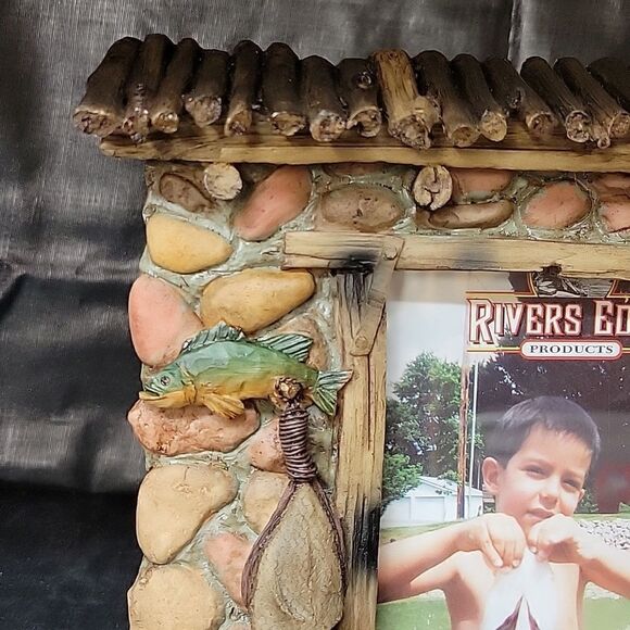 New-Rivers Edge Fieldstone Picture Frame Fly Fishing, and Santa fishing bundle - Picture 7 of 12